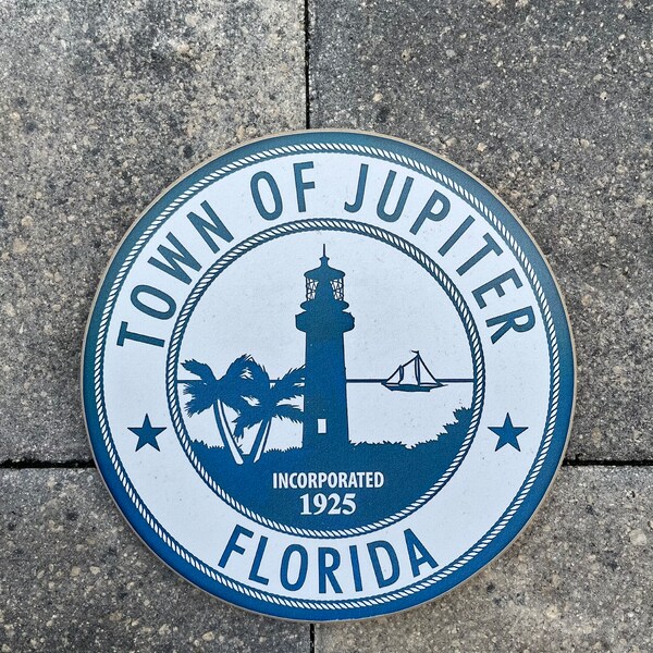 Town of Jupiter Florida 8X8 round sign - Photo on Wood