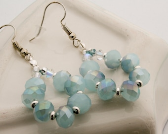 Soft aqua blue earrings, aquablue earrings with faceted glassbeads