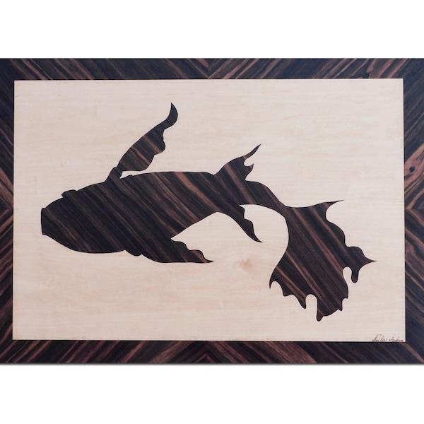 Marqueterie en bois de poisson Koi | Peinture d’incrustation de silhouette | Noir et blanc | Tenture murale minimaliste | Art original à prix réduit | Placage ébène