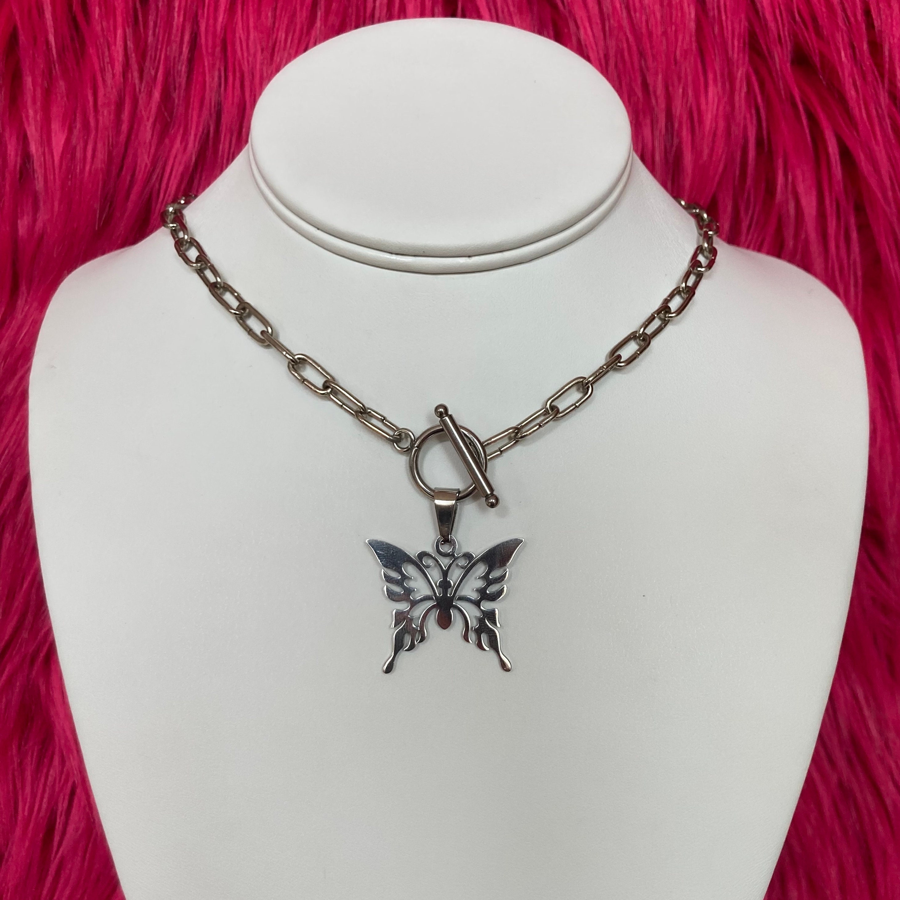 Butterfly Locket Chain Toggle Clasp Necklace 16