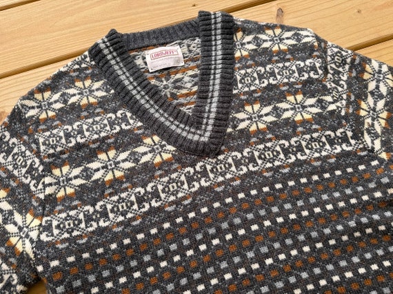 1970s Mens Grey Acrylic Fair Isle Sweater Size Me… - image 3