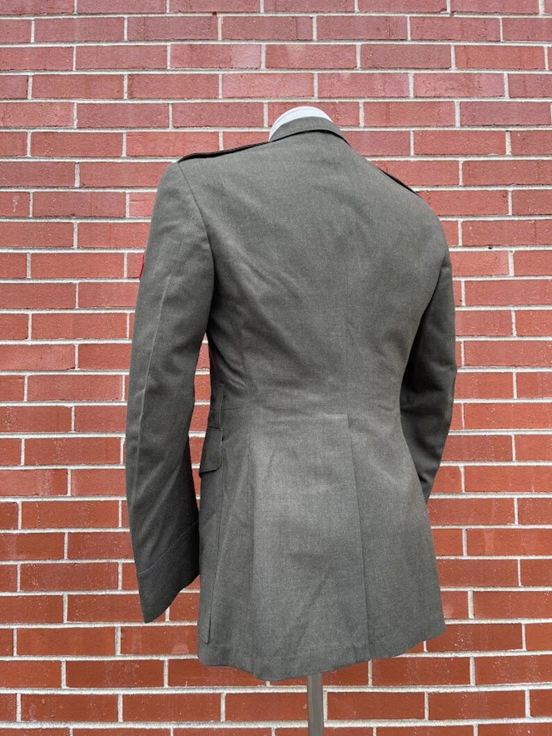 Vintage 1960's USMC Forest Green Service Uniform Coat, Size 39R, 60's