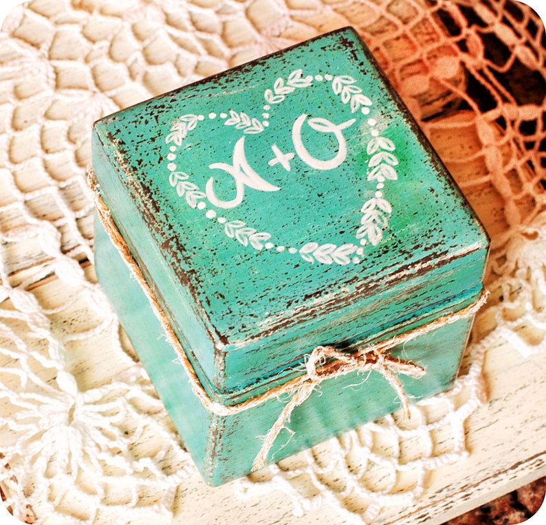 Custom Wooden ring holder Engagement Ring Box Rustic Wedding Ring Box Wedding Ring Pillow Personalized Jewelry Box Ring bearer box