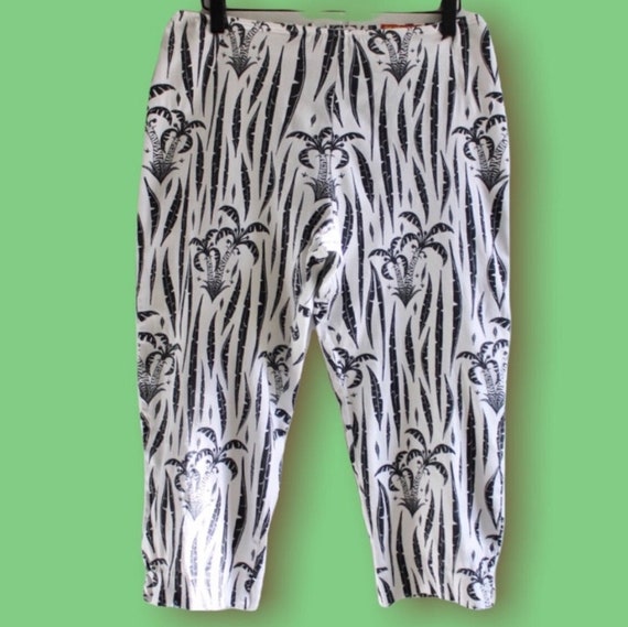 1990s Vintage Capri Pants Tropical Print - image 7