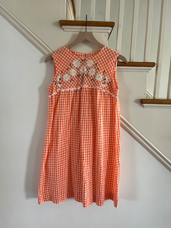 1960s Daisy Print Gingham Shift Dress