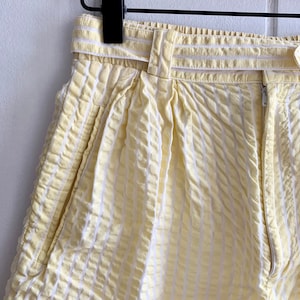 80s 90s Vintage Seersucker Pleated Shorts Yellow White Pleated image 2