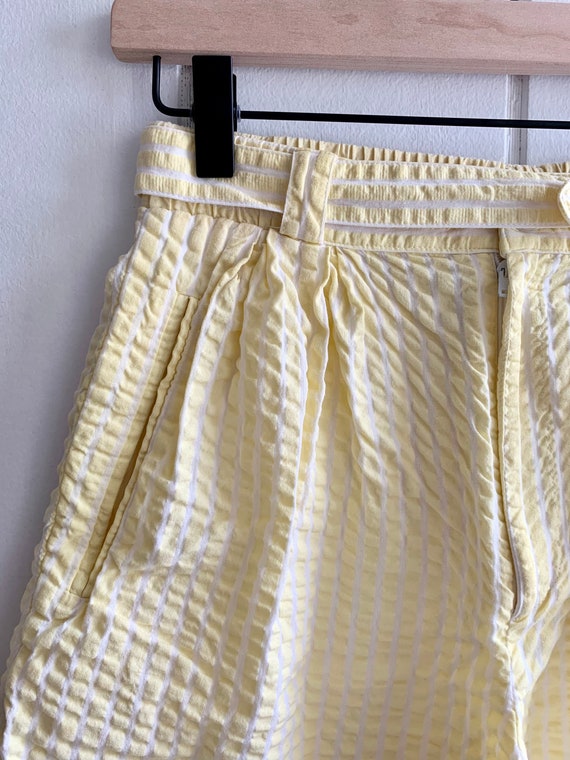 80s 90s Vintage Seersucker Pleated Shorts Yellow … - image 2