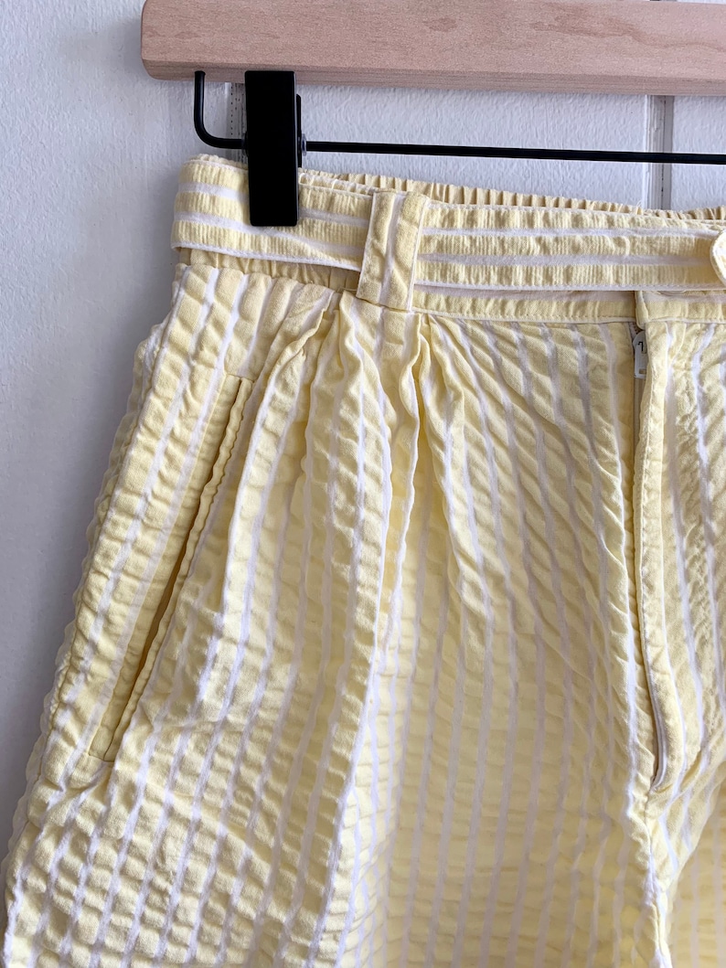 80s 90s Vintage Seersucker Pleated Shorts Yellow White Pleated image 2