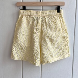 80s 90s Vintage Seersucker Pleated Shorts Yellow White Pleated image 4