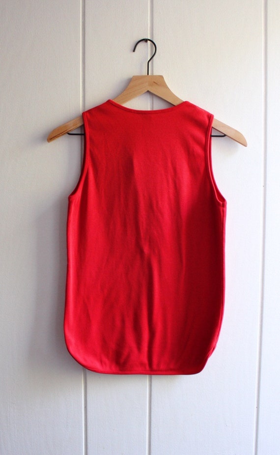 1980s Vintage Cherry Red Sleeveless Top Button Fr… - image 9