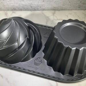 Nordic Ware Cupcake Cake Pan, 6 Cups USA Baking Cooking Vintage