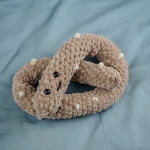 Crochet Pretzel Plushie