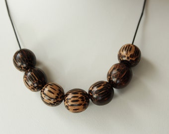 Wood bohemian necklace, wood and leather statement necklace, Wood beaded necklace, beaded leather necklace, round wood beads, earth jewelry