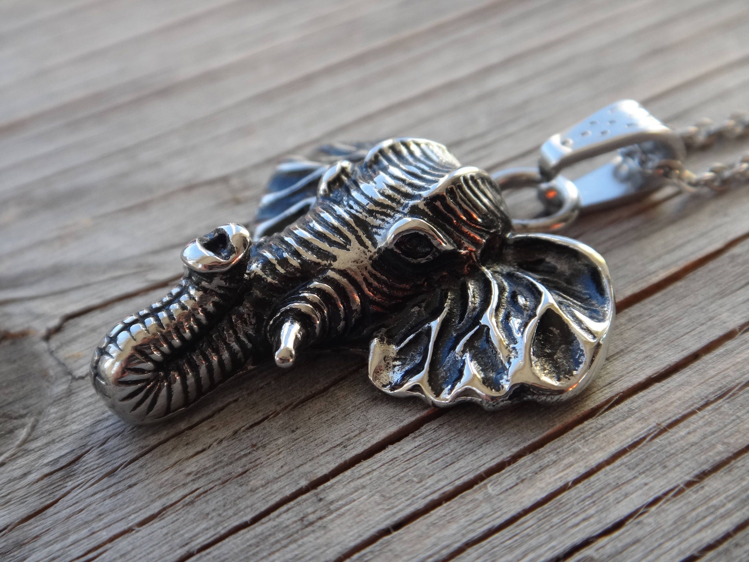 Vintage Stainless Steel Hindu Ganesh Ganesha Elephant Men's Necklace Pendant Vintage Stainless Steel Hindu Ganesh Ganesha Elephant Men's Necklace Pendant