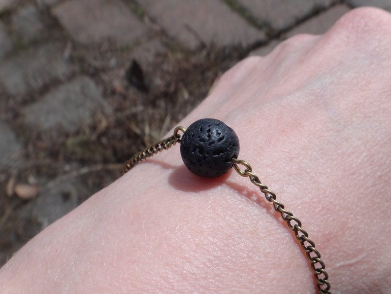 Bracelet Chakras Avec Pierres De Lave Pour Diffuser Des Huiles Essentielles - Longueur élastique 18 Cm