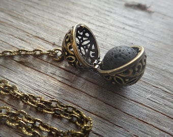 Collier diffuseur d'huile essentielles. Pierres de lave locket en filigrane. Aromathérapie. Collier Bohémien. Chaîne bronze. Santé