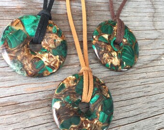 Pendentif Cuivre et Malachite 40mm. Collier de Protection. Homme ou Femme. Cercle de Pierre naturelle. Variété de couleur corde ou suède.