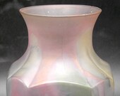 Vntg Hand-Crafted Rueven Glass Vase by Nouveau Art Glass Toronto Canada, 5 quot Tall