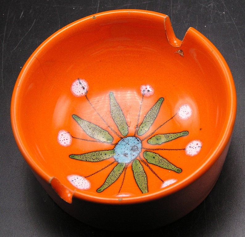 made in Italy Bold Mid Century Modern Hand Painted Ashtray