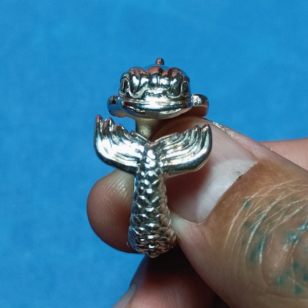 ELEGANCE CETACEE : Bague Réglable en Argent sterling 925 en forme de Sculpture Antique de Dauphin