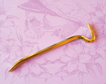 CRÖWBAR - Handpoke tattoo needle holder doe foot shape - numbered series - brass - handpoketool handpokestick