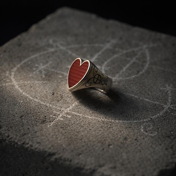 AMOUR VAUDOU - Silver signet ring with heart motif inspired by the Vévé Love, Erzulie - Valentine's Day gift