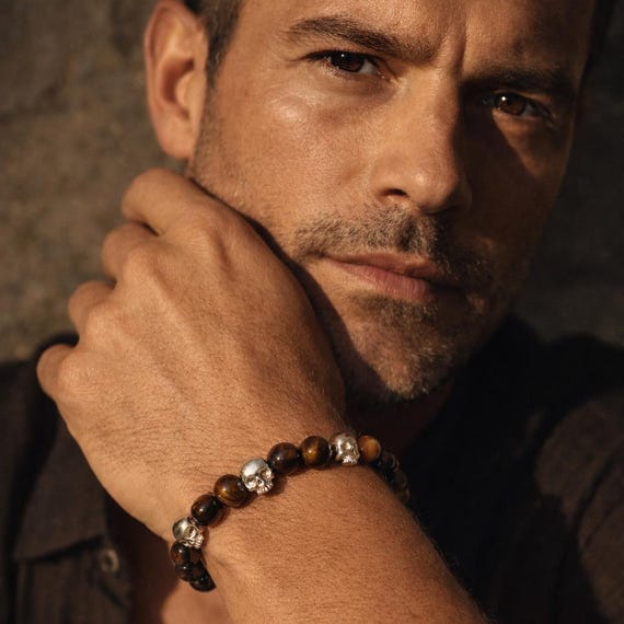 L’ŒIL ET L’ÉTERNEL – Tiger's Eye and Sterling Silver Skull Bracelet - Amulet of Protection