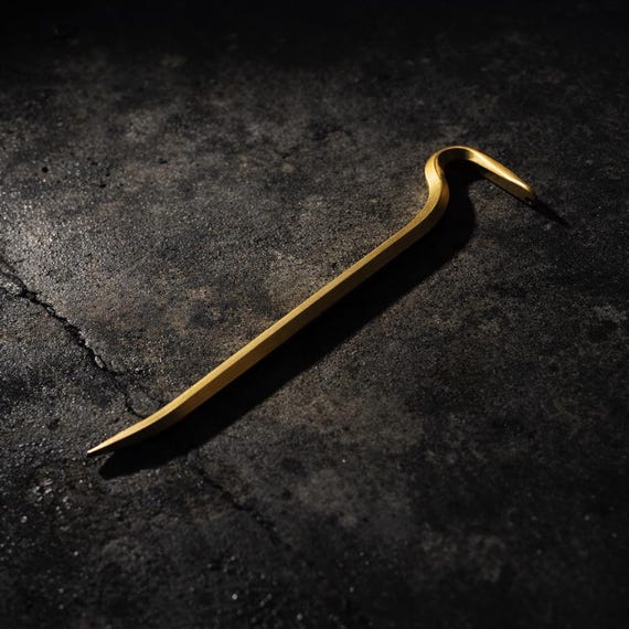 CUSTOMIZABLE CRÖWBAR - Numbered Edition of a Handpoke Brass Crowbar Tattoo Needle Holder