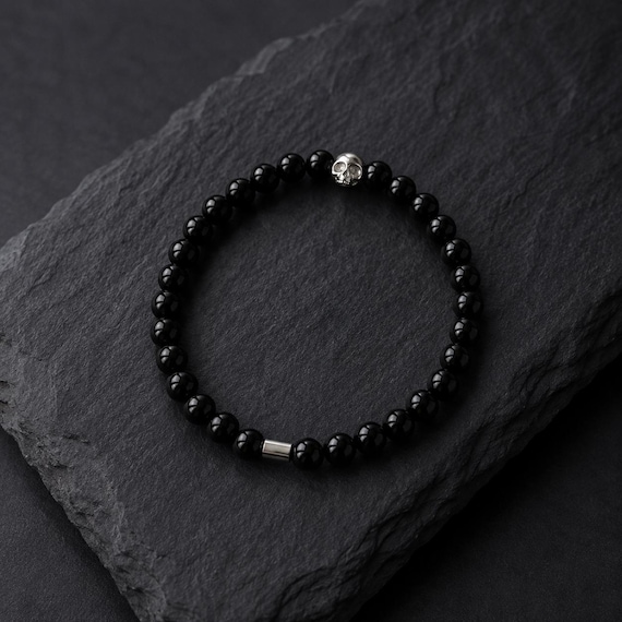 LE GARDIEN Des OMBRES – Black Onyx Bracelet with Sterling Silver Skull – Memento Mori Amulet