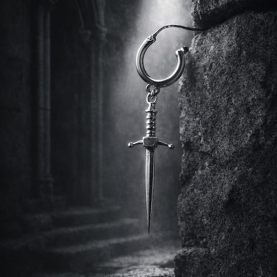 SILVER BLADE: Silver earring, creole style with dagger-shaped pendant