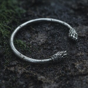 AMOUR ALPHA – Sterling Silver Wolf Claw Cuff Bracelet for Men, Handcrafted 925 Silver Symbol of Strength and Loyalty