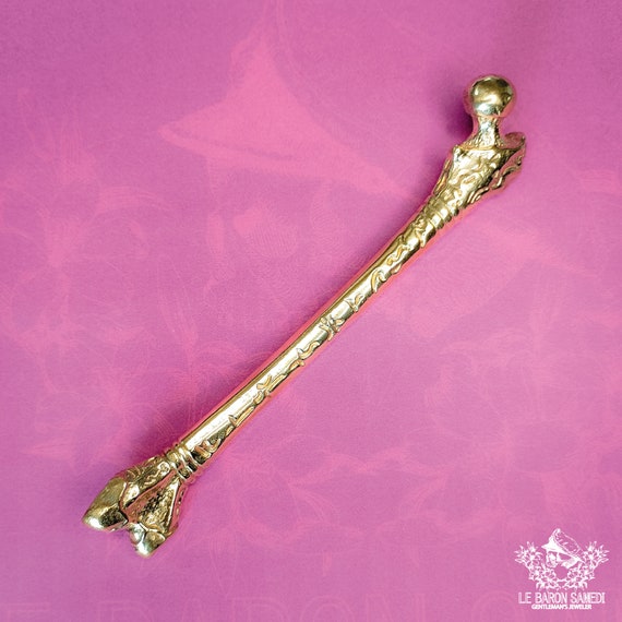 FERAL FEMUR - Handpoker, brass tattoo needle holder for so-called "hanpoke" or traditional tattooing, in the shape of a femur