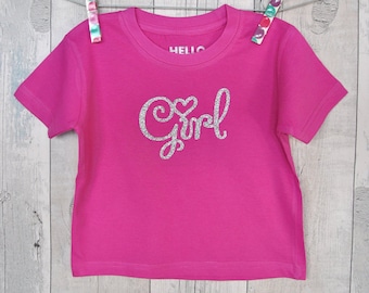 T-shirt FILLE. T-shirt pour tout-petits. T-shirt fuchsia à col rond. Convient aux 18-24 mois