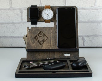 Gift to Father's day Personalized Dock station Wood Tech organizer for daddy  Custom dad gift