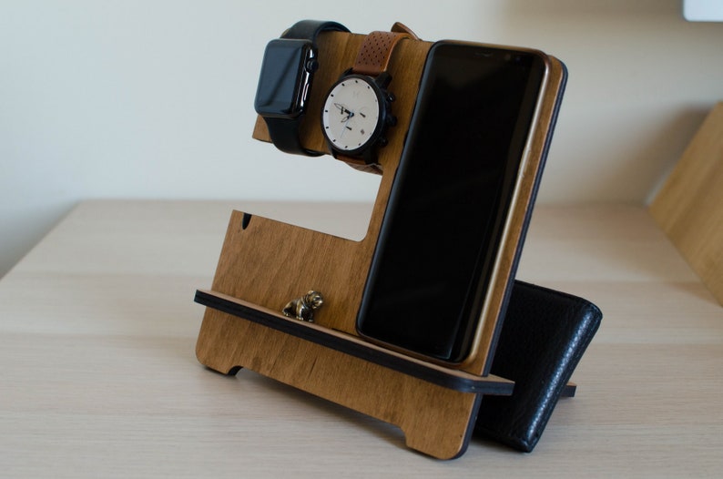 Personalizated Wooden iPhone Docking Station, tech accessory image 7