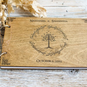 Lord of rings donker houten bruiloftsgastenboek Gepersonaliseerde aangepaste bruiloft, cadeauboek 5e verjaardag