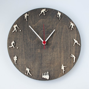 Bowling Wooden Wall Clock with Bowler Figurines: Personalized Art Decor