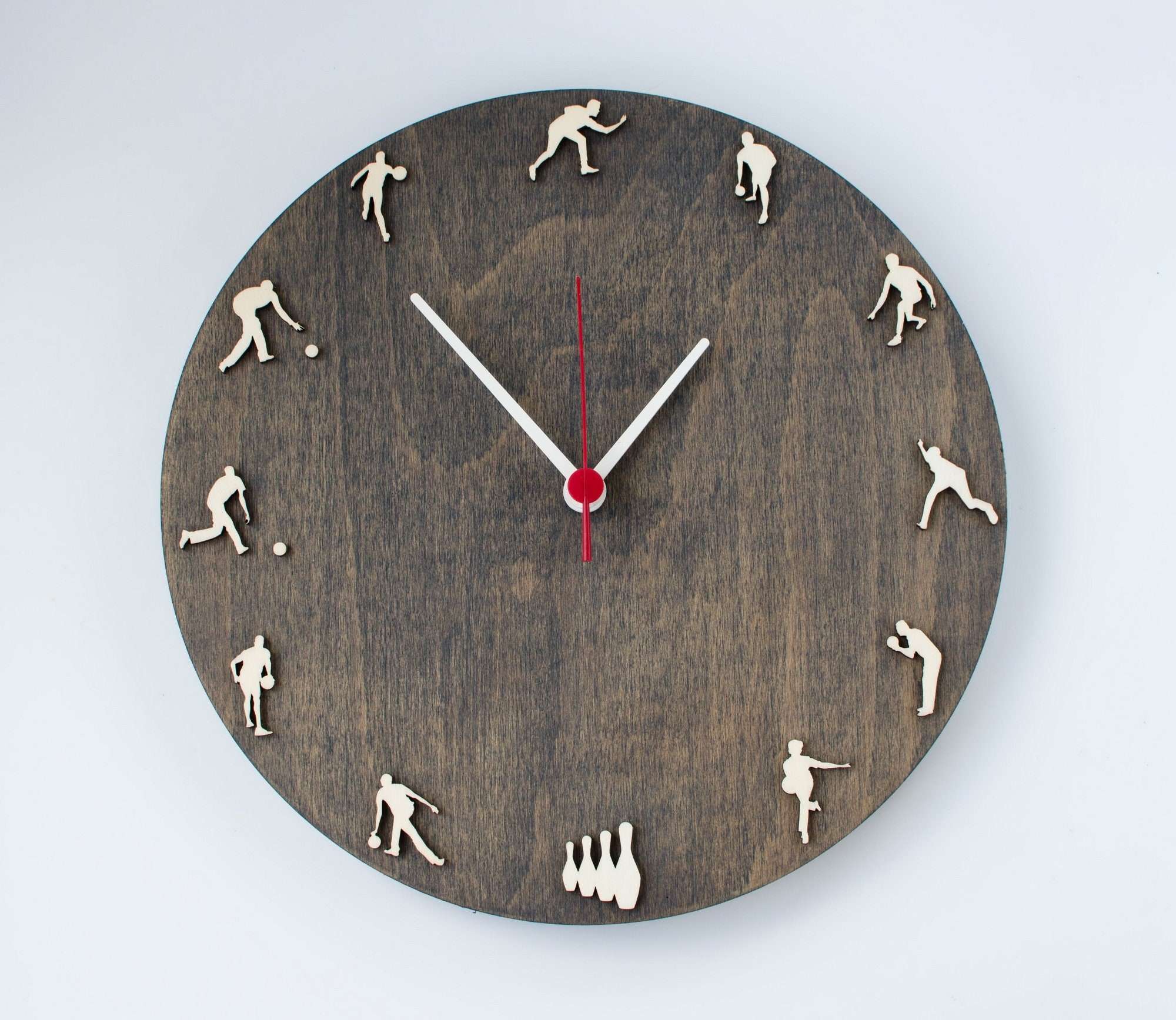Wanduhr mit Bowlingspieler Figuren, Bowling Holzuhr, Bowling Kunst Dekor