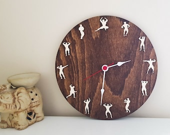 Bodybuilder Wood clock | Wall hanging Body building art gift | Sport fitness decor Gift for strong man