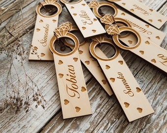 Wedding Place Cards with hearts, Wooden Place Cards for Wedding Guests, Wedding Table Place cards