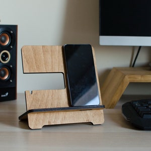 Personalizated Wooden iPhone Docking Station, tech accessory image 6