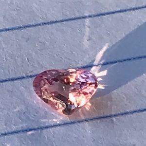 Pink Sapphire 1 ct Earth Mined ~untreated Heart Sapphire~ vvs, 275 dollar price drop, Pink w/ purple hue bright Flash, see Video!