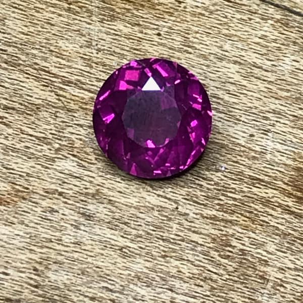 Rhodolite Garnet Hot Fuchsia Pink & Purple 4 carats Color Shift! See Photos, Earth Mined Jewelry Grade ~Untreated Top round cut, Watch Video