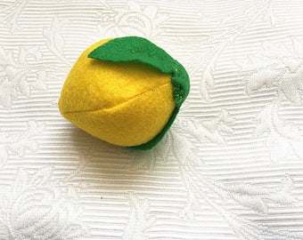 Easter sale-Felt lemon toy--Toy fruit Lemon--Felt play food---children's Pretend play toys--Plush fruits--one felt lemon