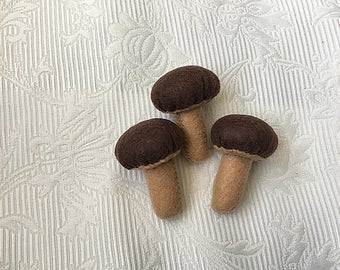 Easter sale-Felt Mushroom-Pretend Play Food--Kitchen Play Food--Play Kitchen--Felt Fruits and Vegetables--one felt mushroom