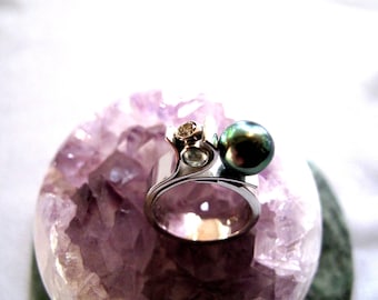 Tahitian Black Pearl one of a kind Ring/ with Diamond and Sapphires