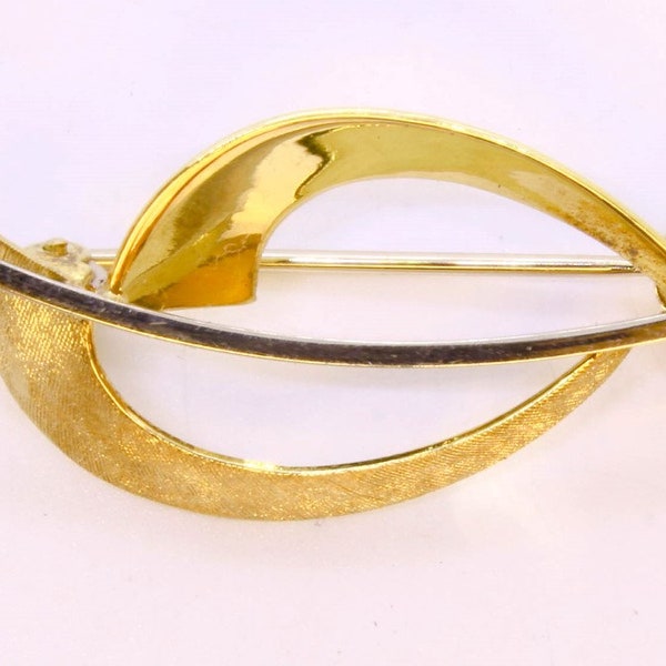 Polished & Florentine Finish 14K Gold Leaf Brooch - Unique Jewelry Pin Modern Design