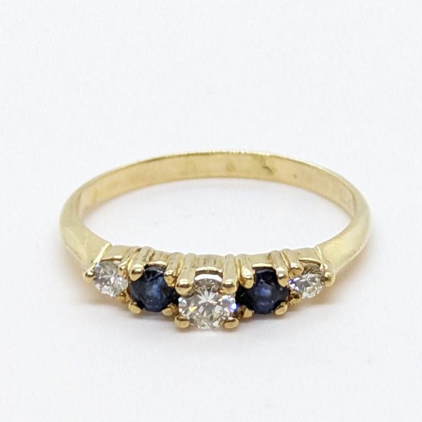 14K Solid Yellow Gold Sapphire & Diamond Alternating Ring Size 7.75 - Elegant Lady's Jewelry