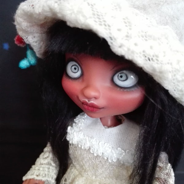 Ooak doll. Repainted. Cave clubs. Sweet witch. A gift for every occasion.