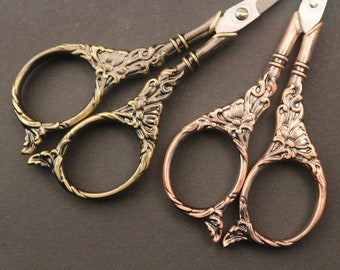 Scissors for embroidery &quot;Alpine flowers&quot;- Scissors for sewing- Gold/Bronze- Sharp- Accessories- Vintage- Finding/sewing/embroidery